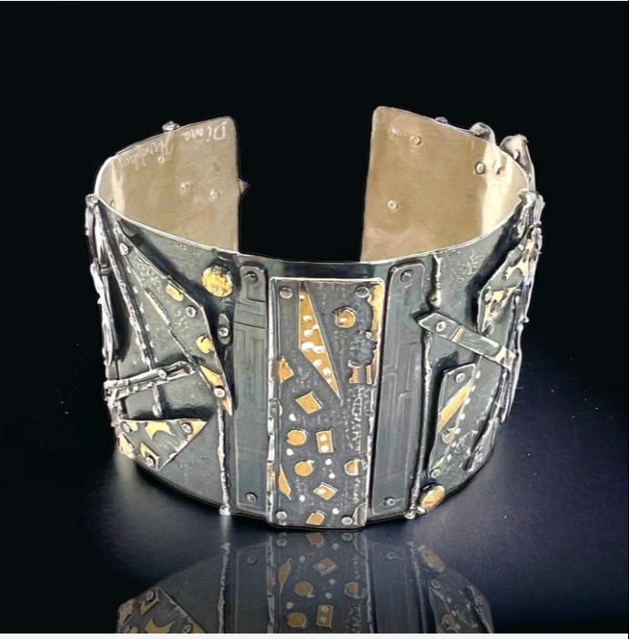 Bold and Riveting Statement Sterling silver and 24 169